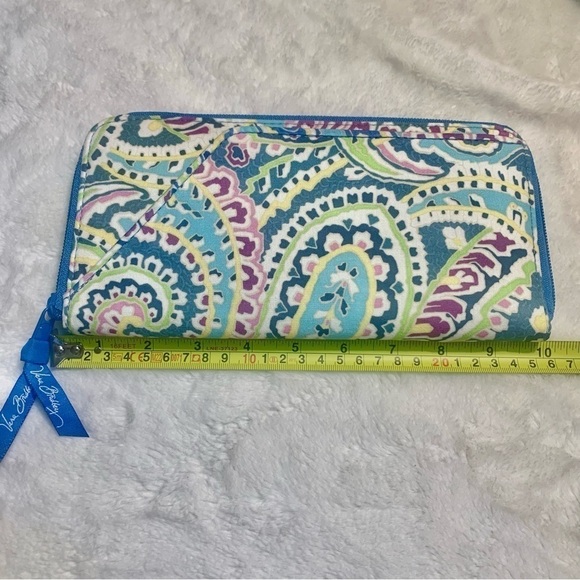 Vera Bradley Large Wallet Clutch Blue Geometric Floral Paisley Zip-Up Card Slots - Picture 15 of 16
